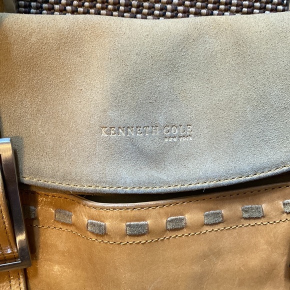 Kenneth Cole hand bag - Picture 2 of 8